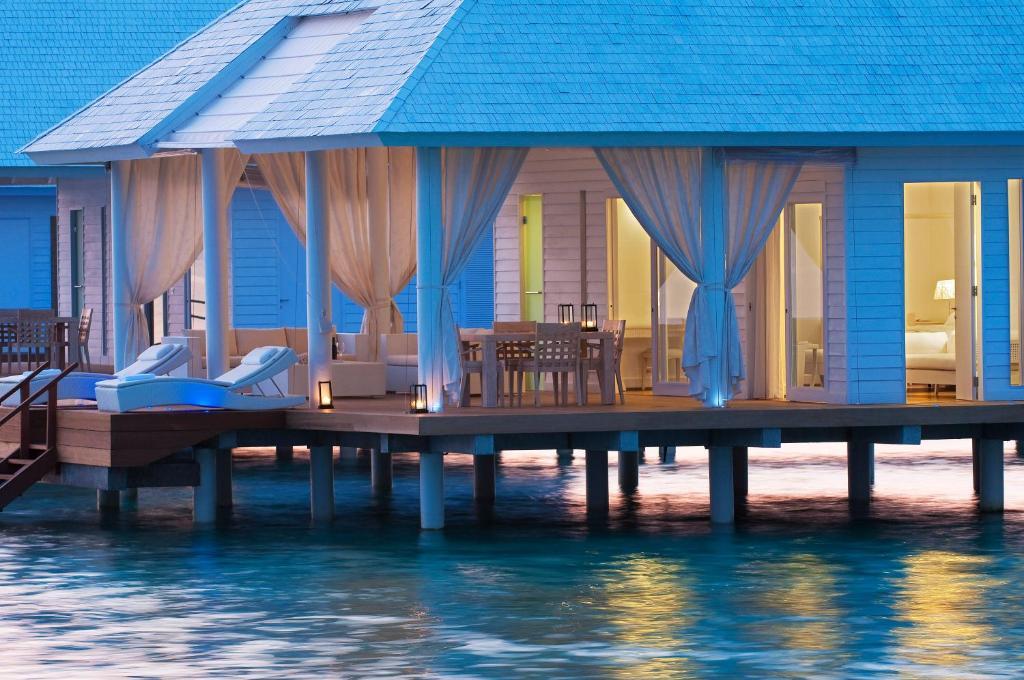Diamonds Athuruga Maldives Resort & Spa 外观 照片